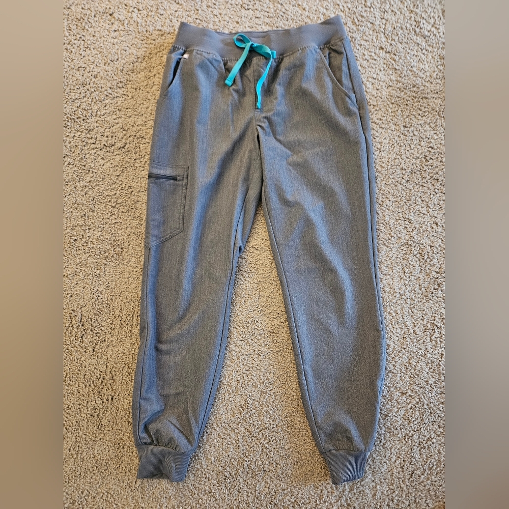 Figs Gray Women's Zamora Scrub Pants